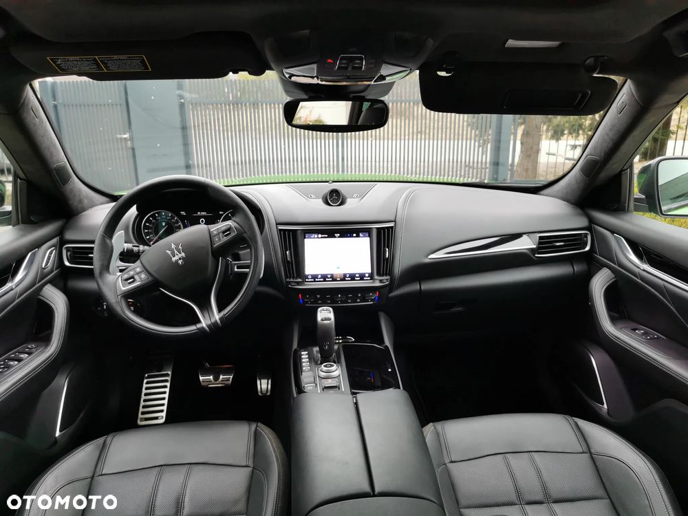 Maserati Levante - 15