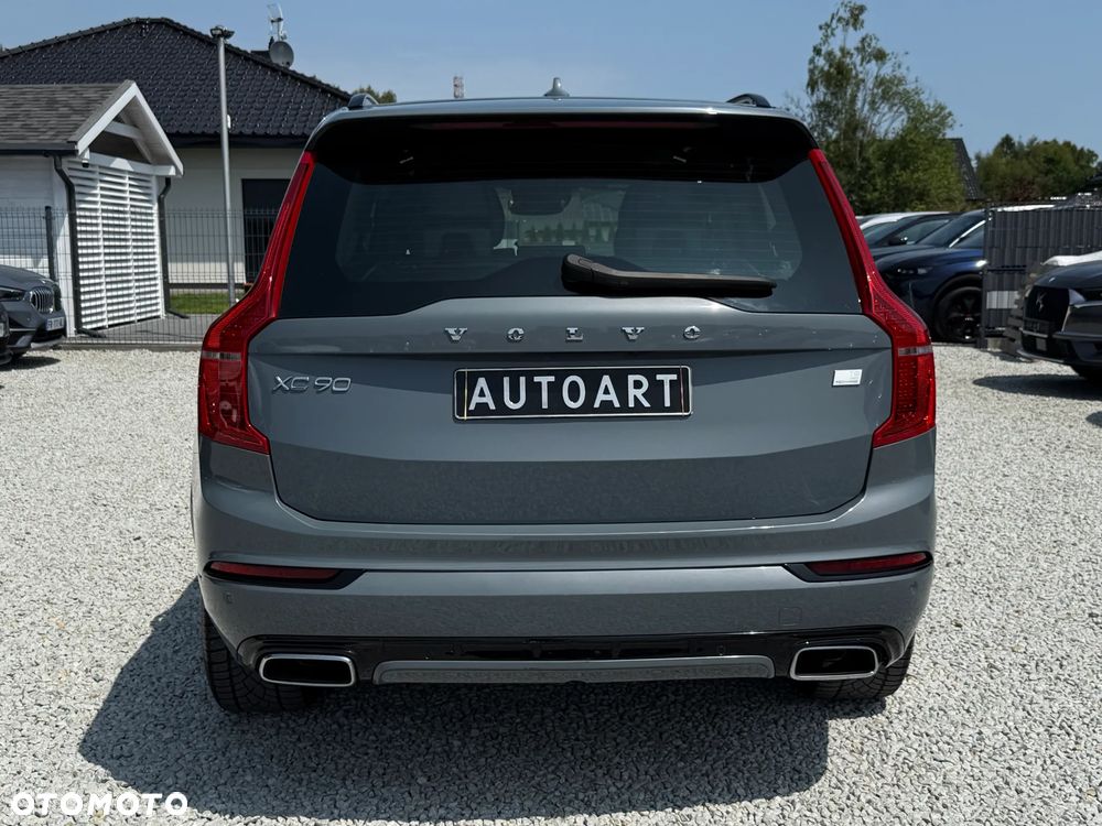 Volvo XC 90 T8 AWD Plug-In Hybrid R-Design 7os - 13