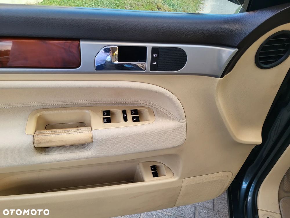 Volkswagen Touareg - 26