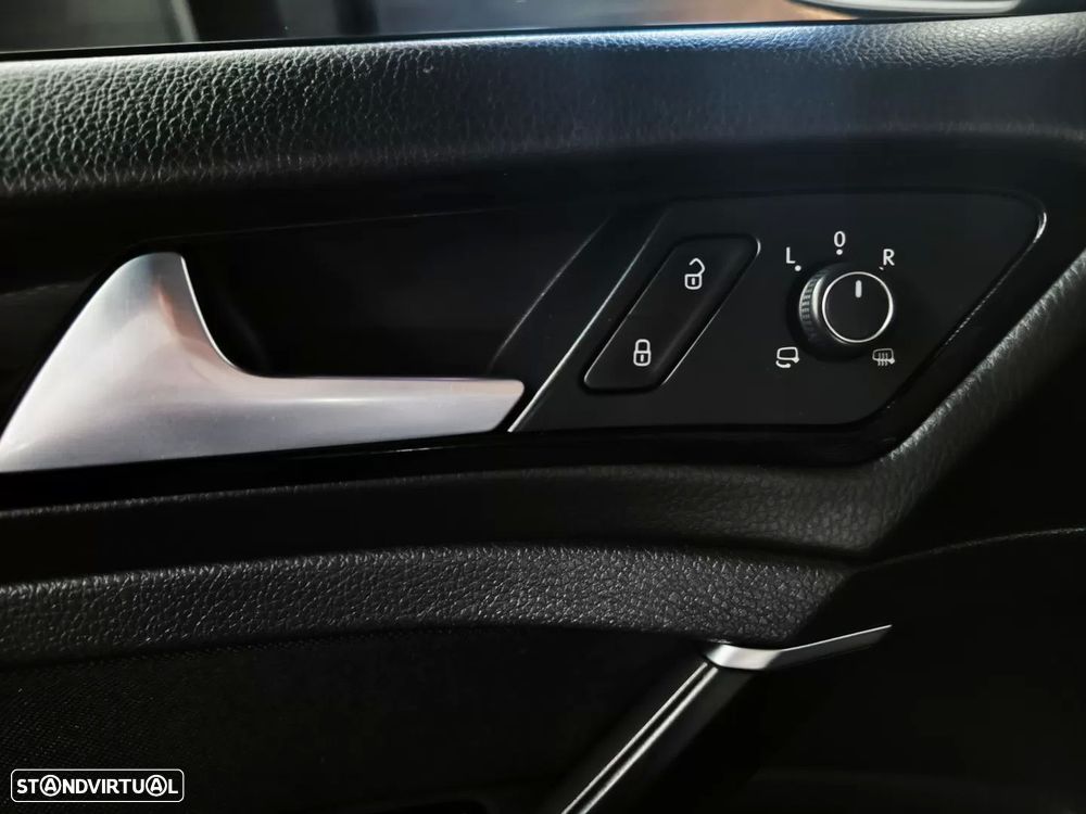 VW Golf 2.0 TDI GTD DSG - 39