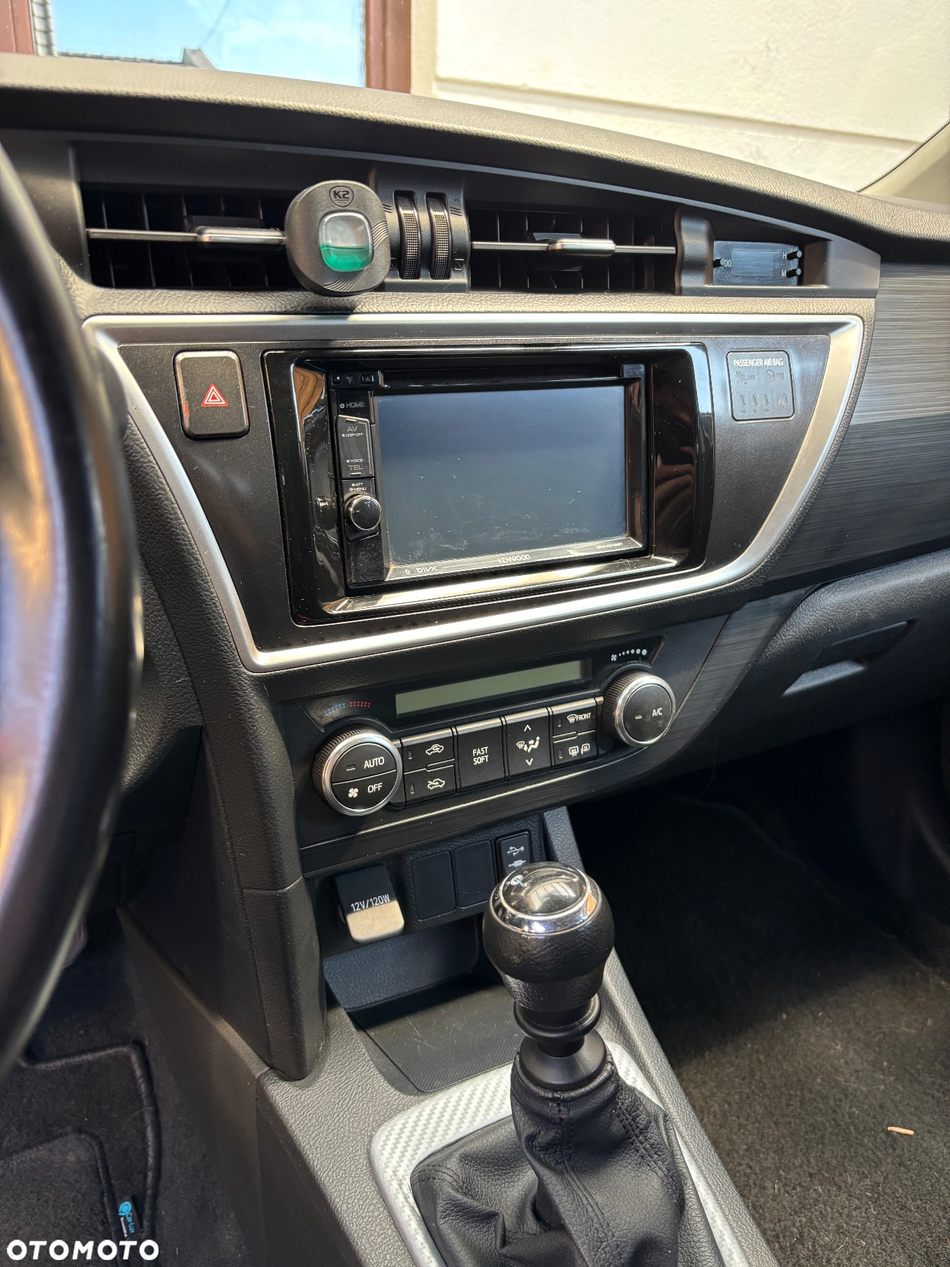 Toyota Auris 1.6 Active - 28