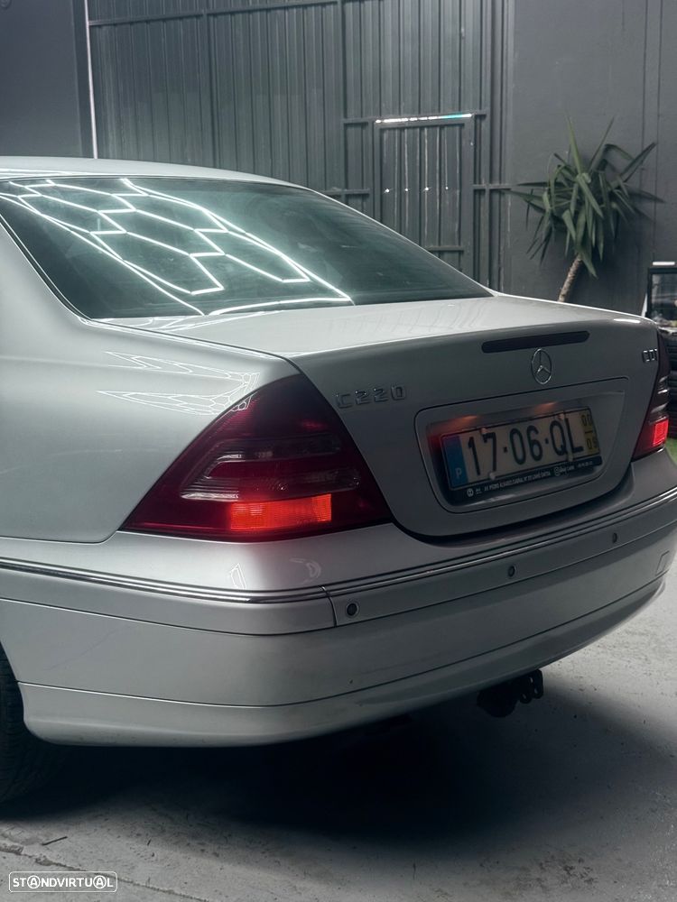 Mercedes-Benz C 220 - 13