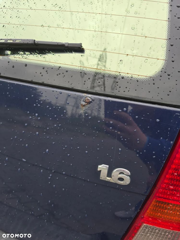 Volkswagen Golf - 5