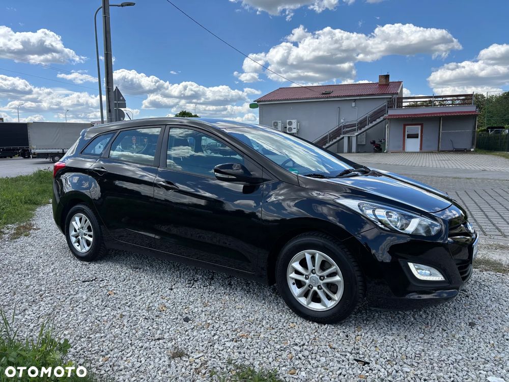Hyundai i30 Kombi 1.6 CRDI Select - 18
