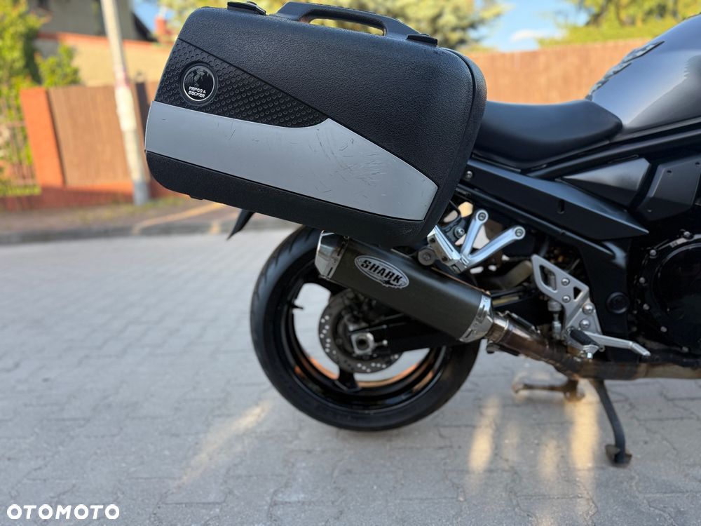 Suzuki GSX - 9