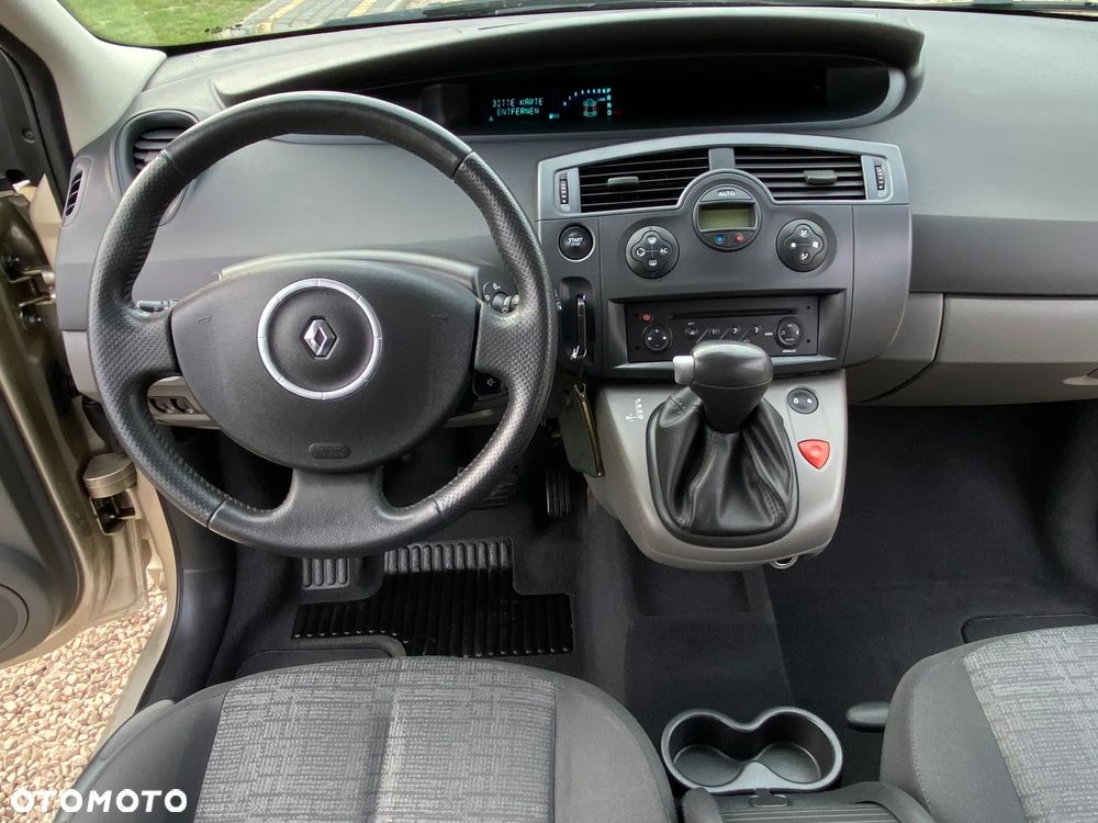 Renault Scenic 1.6 16V Expression - 25