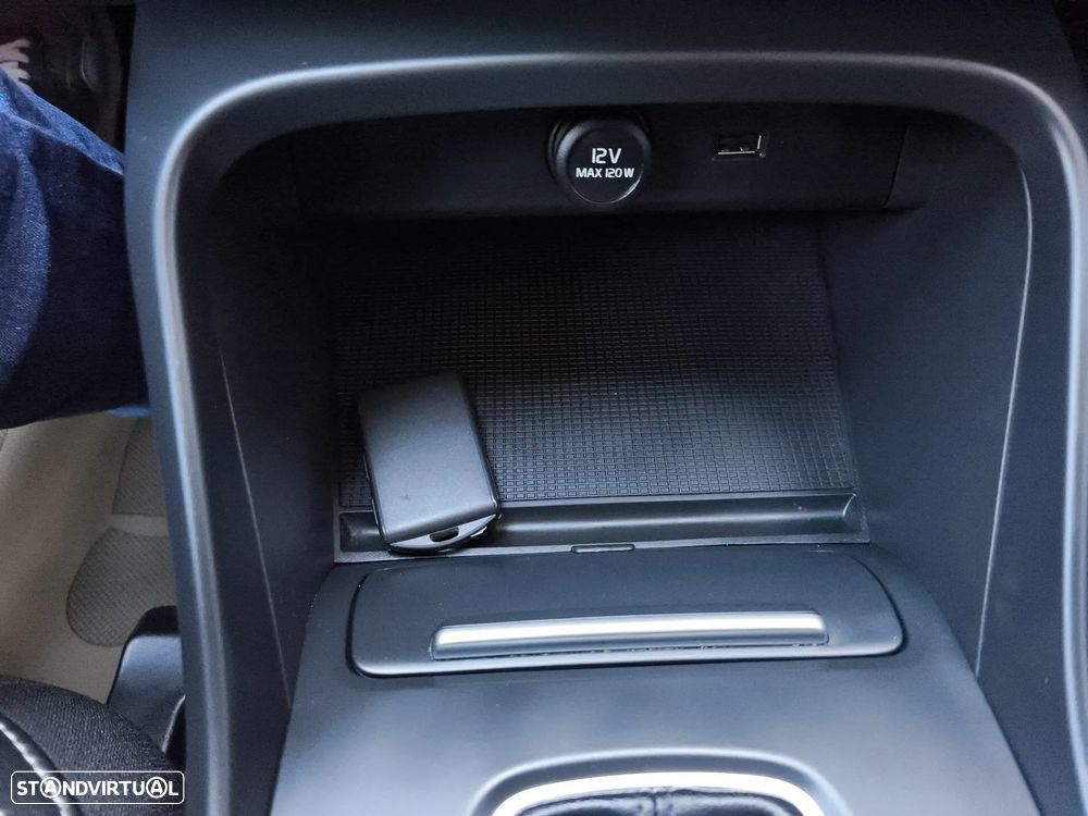 Volvo XC 40 2.0 D3 Momentum Plus - 20