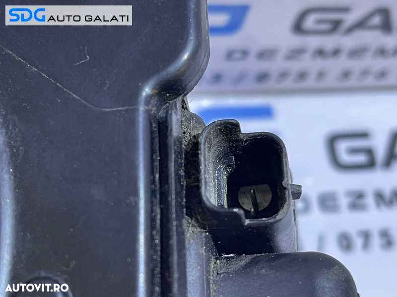 Carcasa Filtru Combustibil Motorina Regulator Pornire la Rece Citroen C4 1.6 HDI 2004 - 2013 Cod 9305-108C - 3
