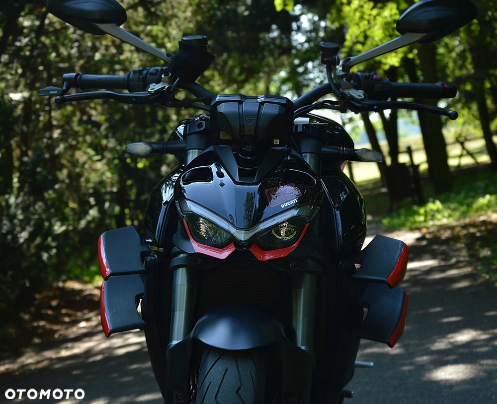 Ducati Streetfighter V4 - 1