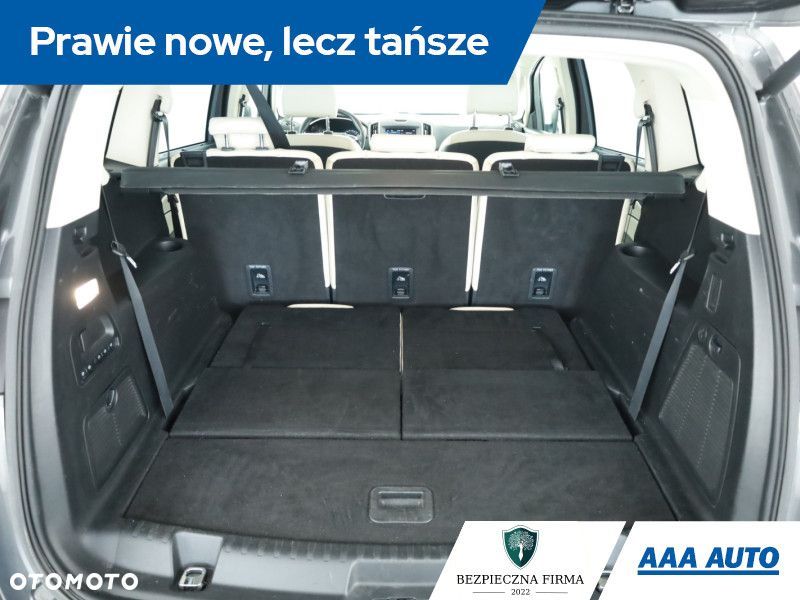 Ford S-Max - 13