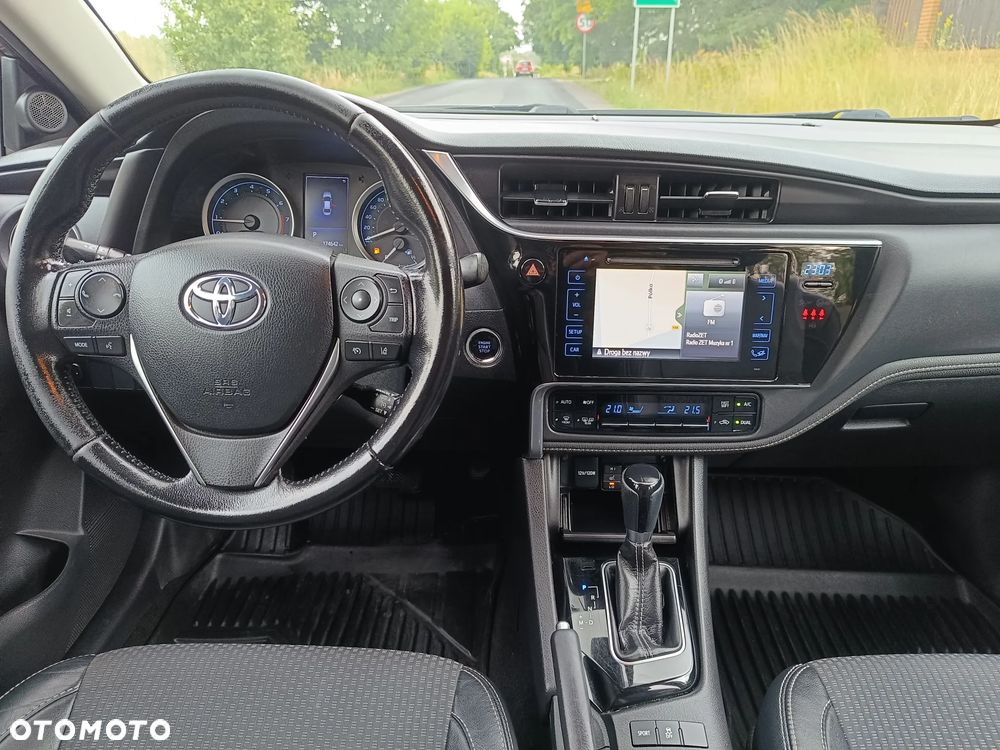 Toyota Corolla 1.6 Prestige MS - 33
