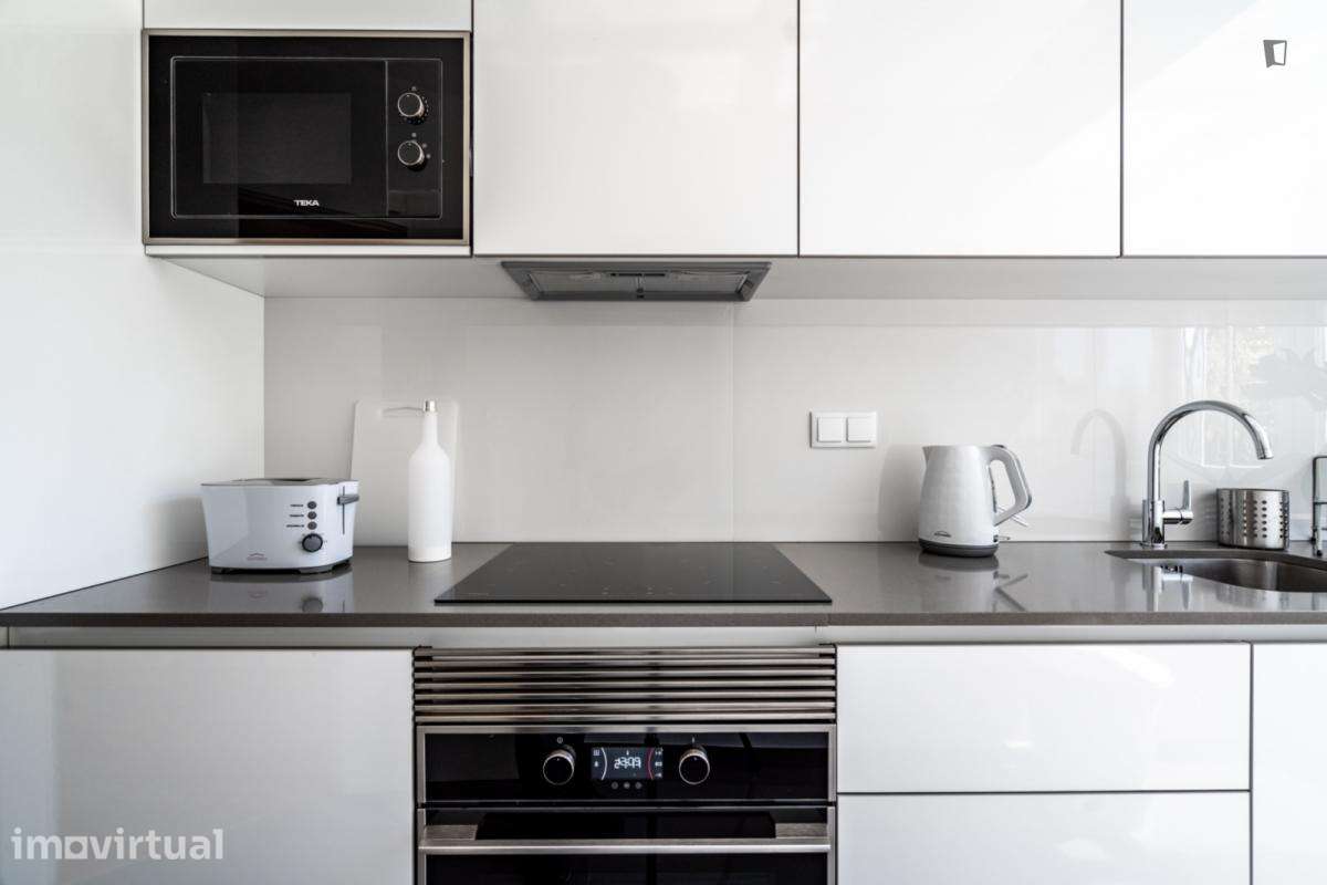 Apartamento com 2 quartos - localizado em Sete Rios Lisbon - Grande imagem: 3/19