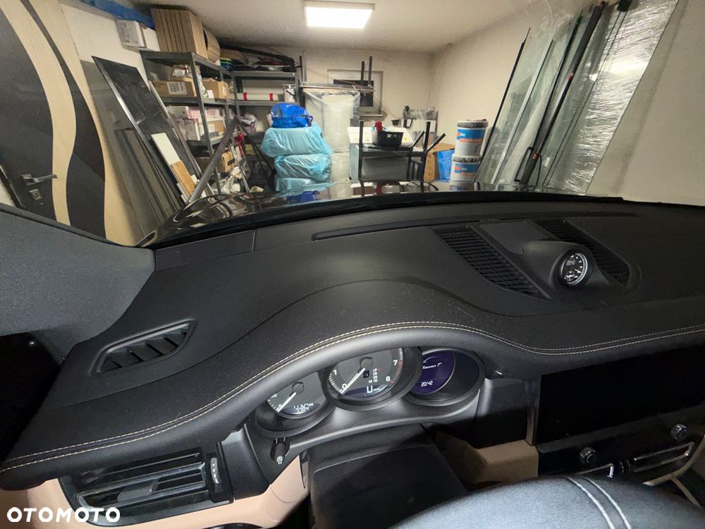 Porsche Macan T - 20