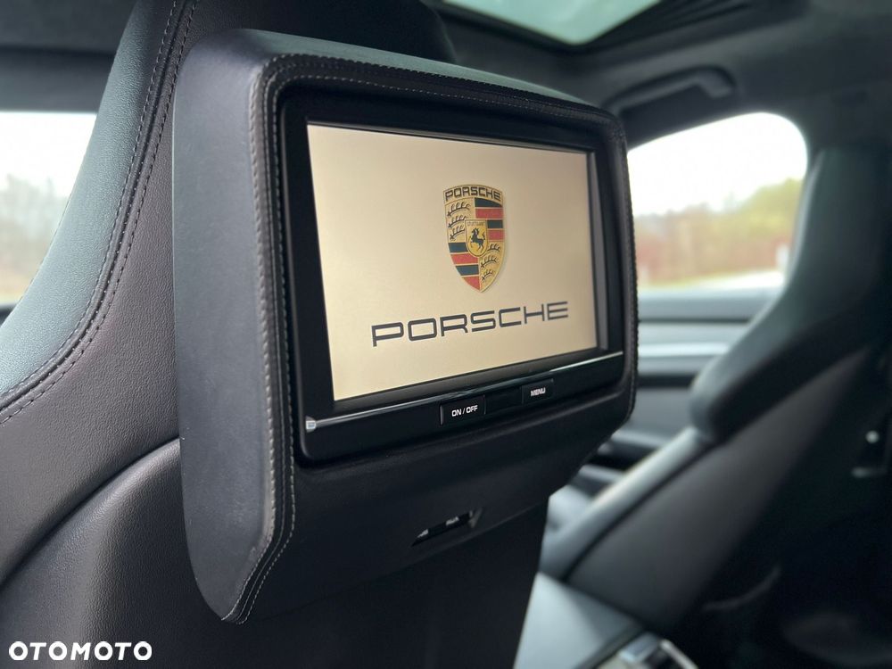 Porsche Panamera GTS - 13