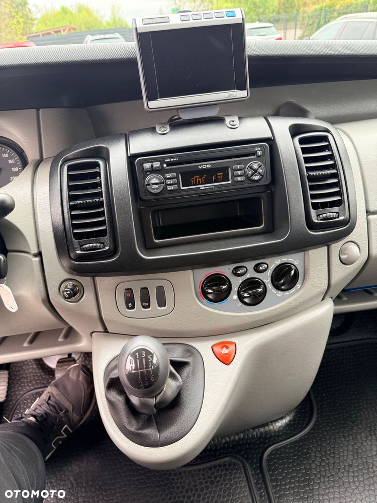 Opel Vivaro - 13