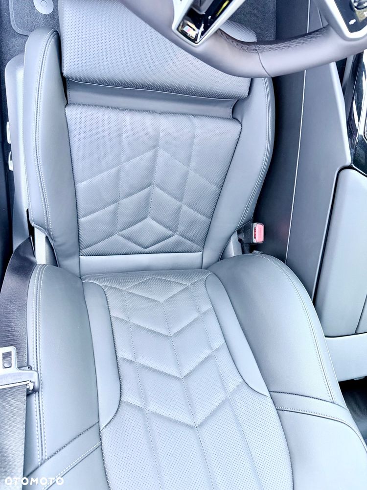 BMW Seria 5 540d xDrive mHEV M Sport - 31