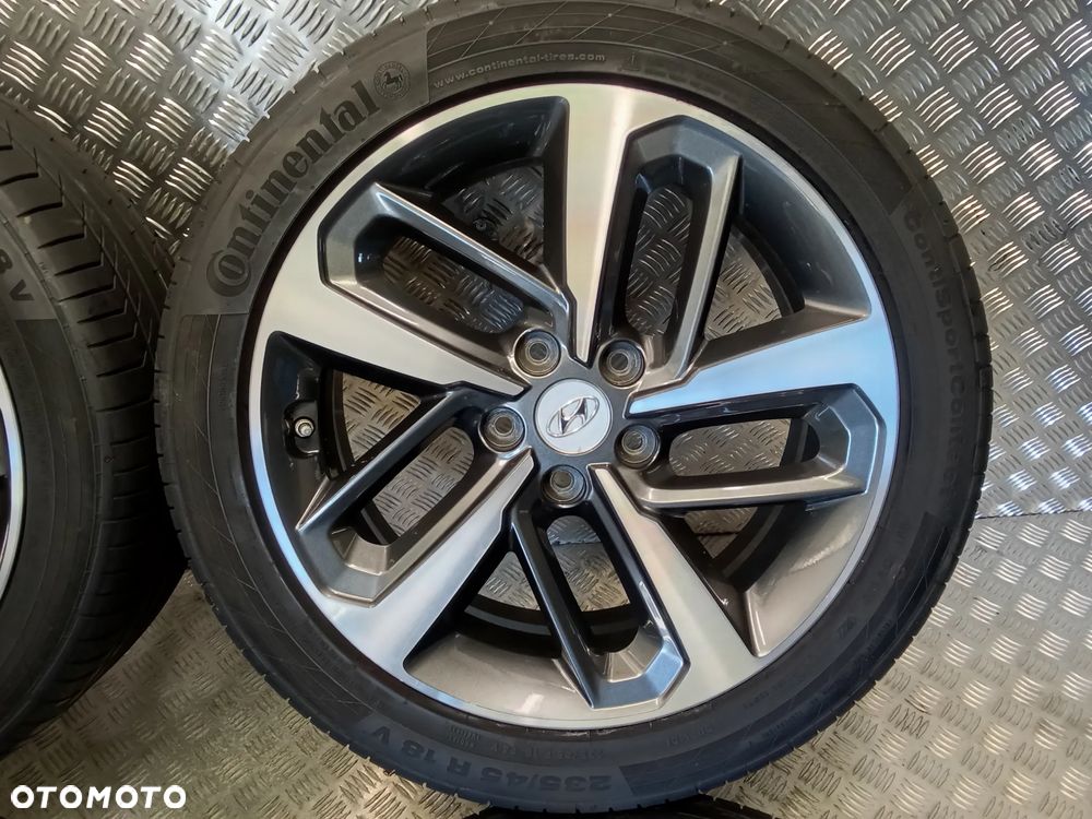 Koła Hyundai Kona Genesis I40 7,5Jx18 et52 5x114,3 7,3mm - 2
