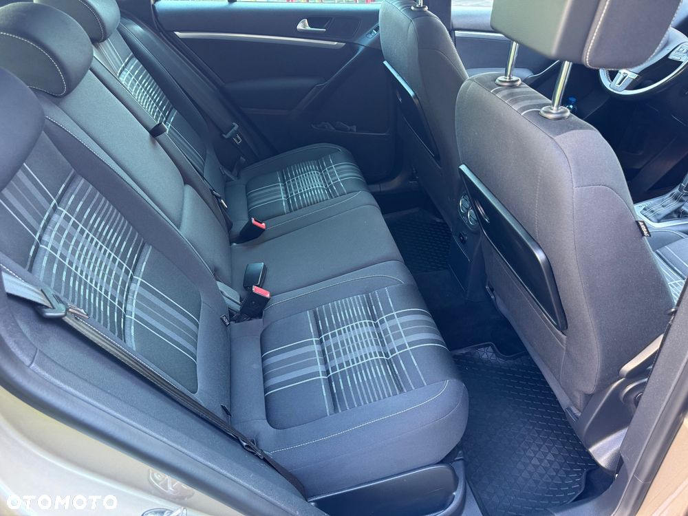 Volkswagen Tiguan 2.0 TDI SCR 4MOTION BlueMotion Technology DSG Lounge Track & Style - 14