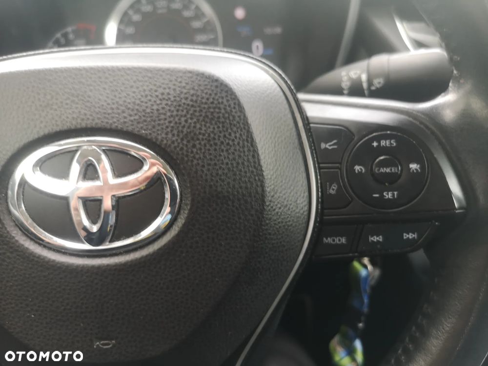 Toyota Corolla 1.6 Comfort - 12
