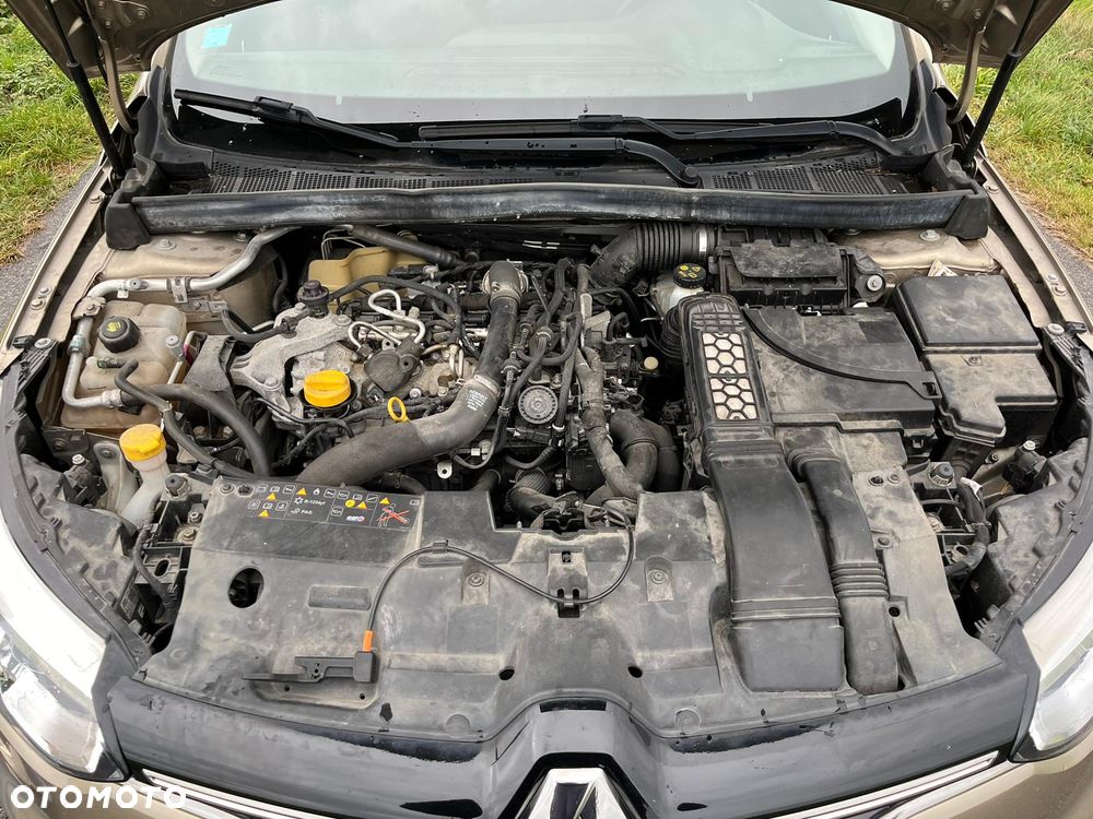 Renault Megane TCe 140 GPF LIMITED - 24