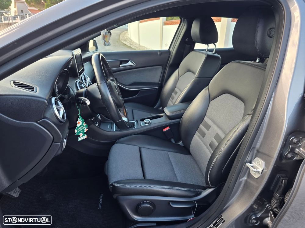 Mercedes-Benz GLA 180 CDI Urban - 4