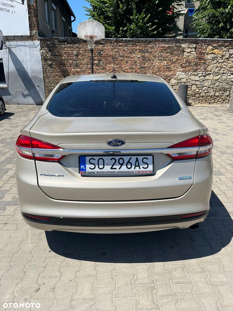Ford Fusion - 6