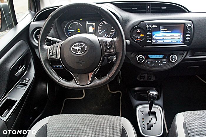 Toyota Yaris 1.5 VVT-i Y20 Club - 20