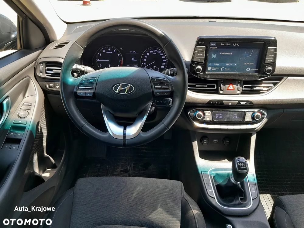 Hyundai i30 1.5 DPI Smart - 11