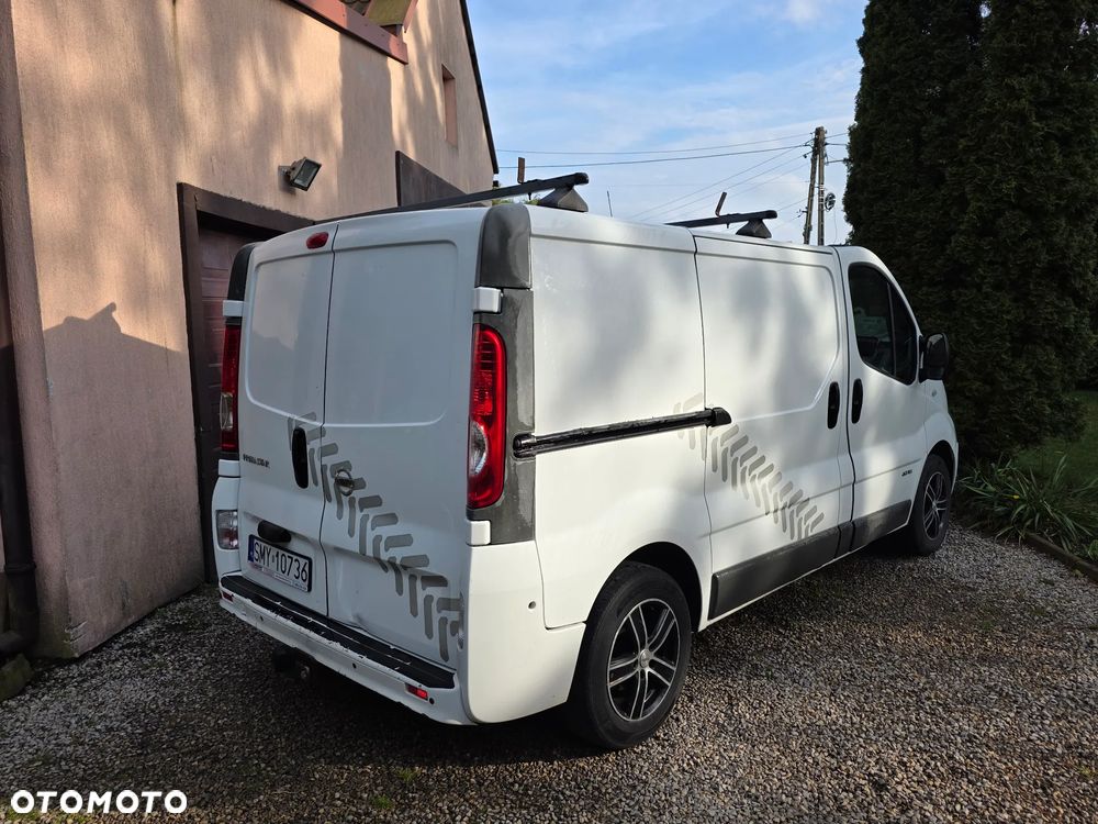 Renault trafic - 3