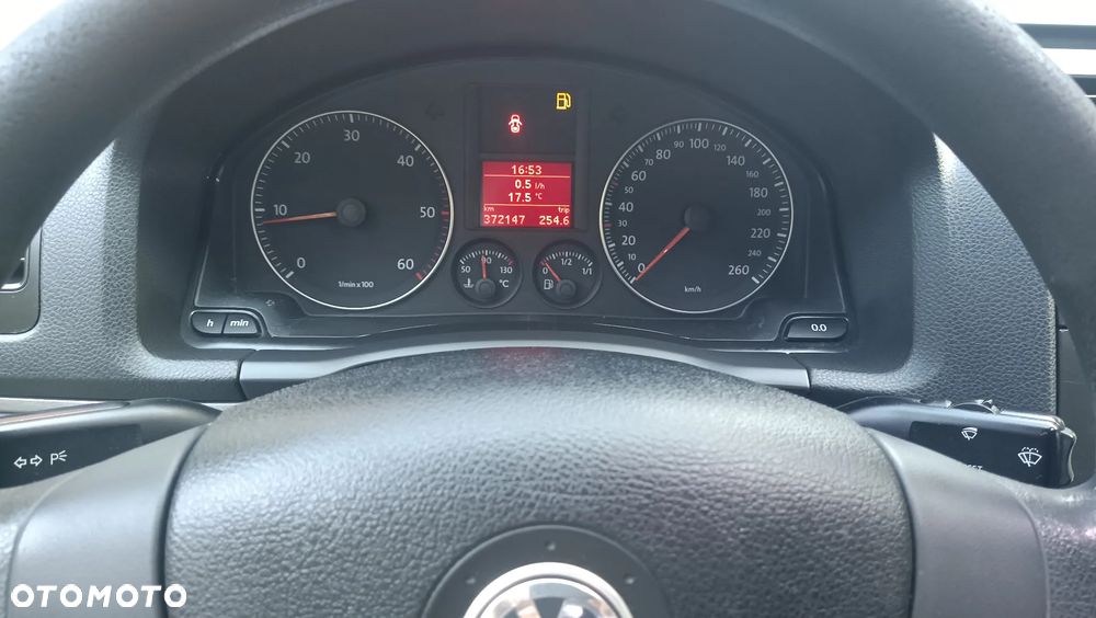 Volkswagen Jetta 1.9 TDI Trendline - 31