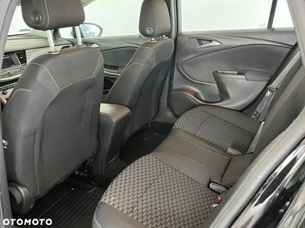 Opel Astra 1.2 T Edition S&S - 32