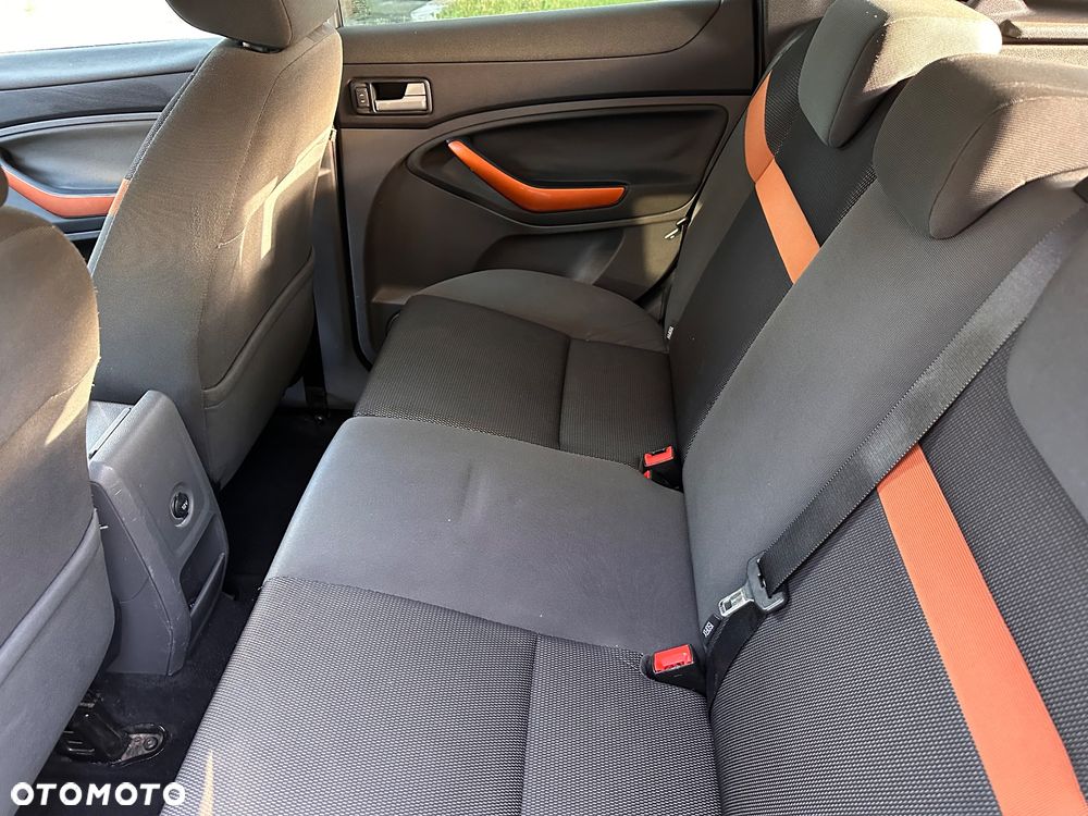 Ford Kuga 2.0 TDCi Trend - 16