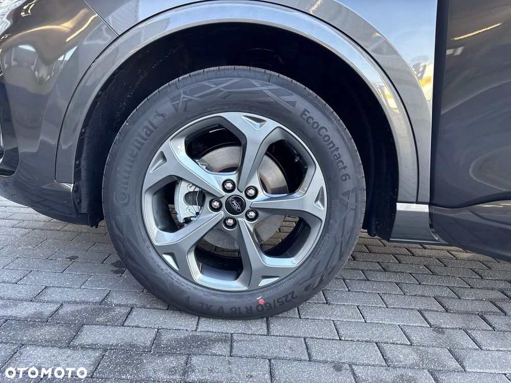 Ford Kuga - 22