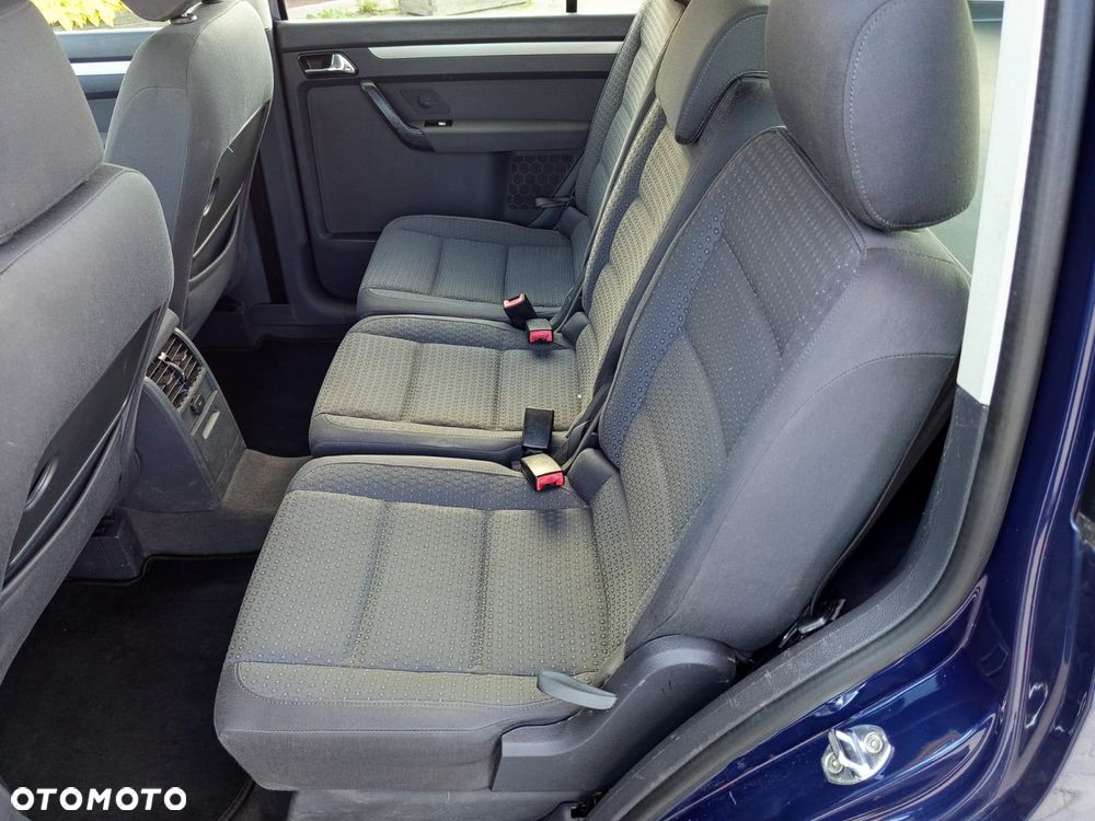 Volkswagen Touran 1.6 Basis - 15