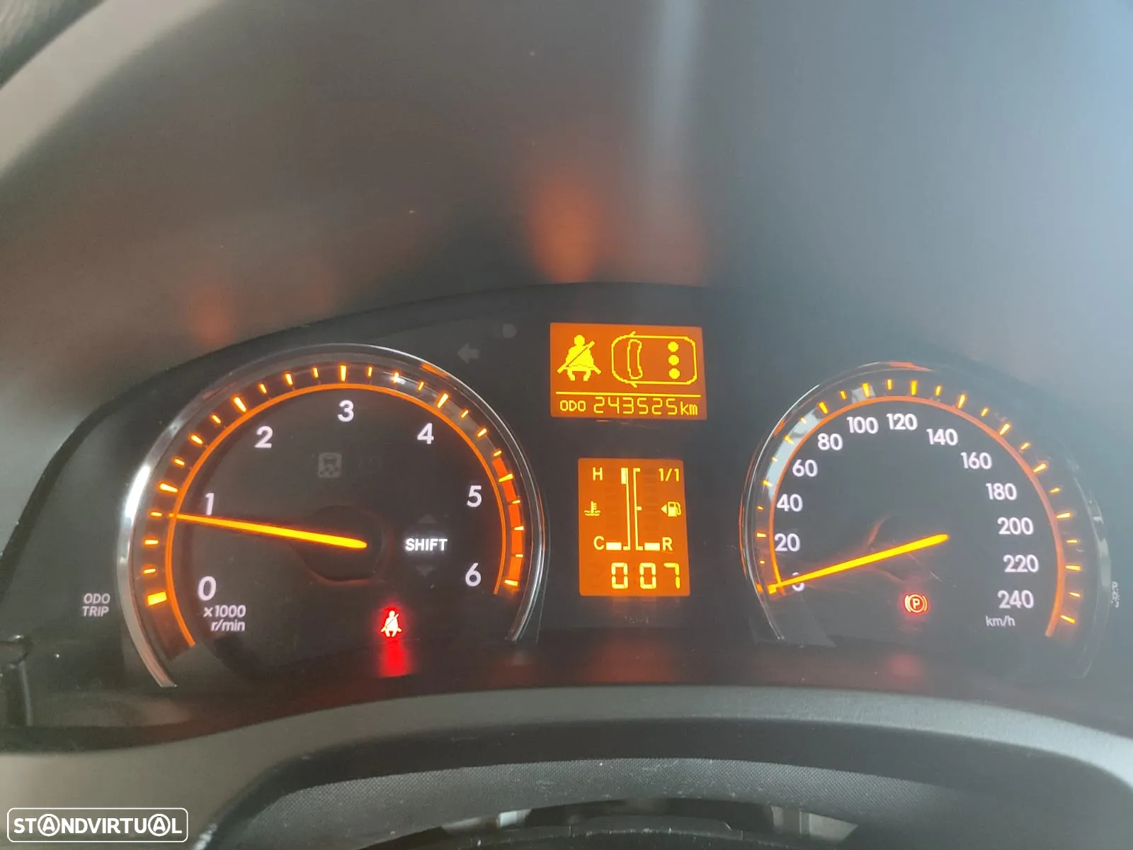 Toyota Avensis SW 2.2 D-4D Premium - 6