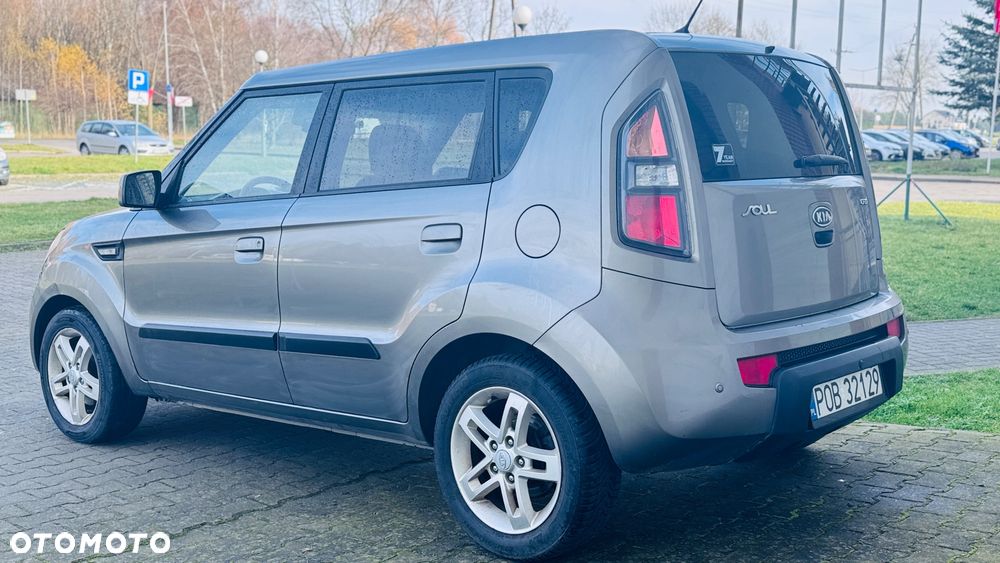 Kia Soul 1.6 CRDi L - 8