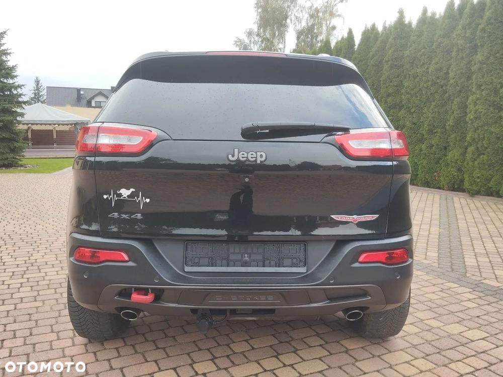 Jeep Cherokee - 11