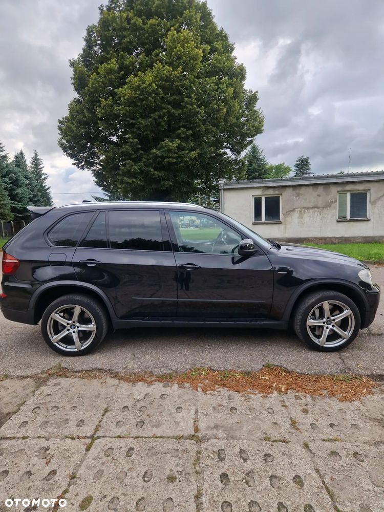 BMW X5 5.0i xDrive - 4
