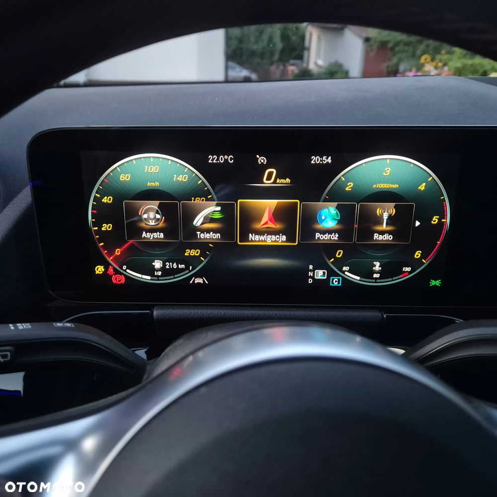 Mercedes-Benz GLA 180 d 8G-DCT AMG Line - 16