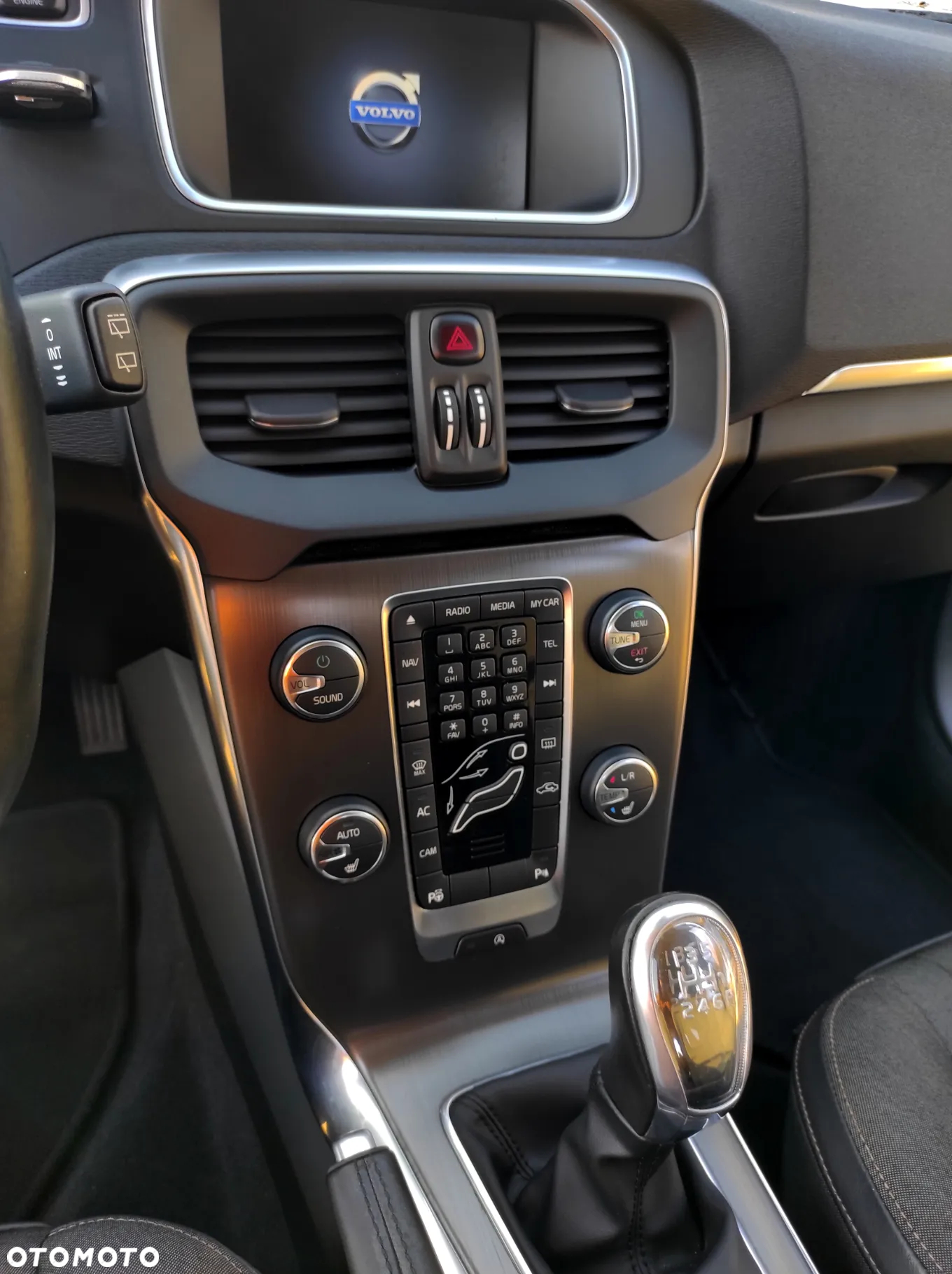 Volvo V40 Cross Country D3 - 15