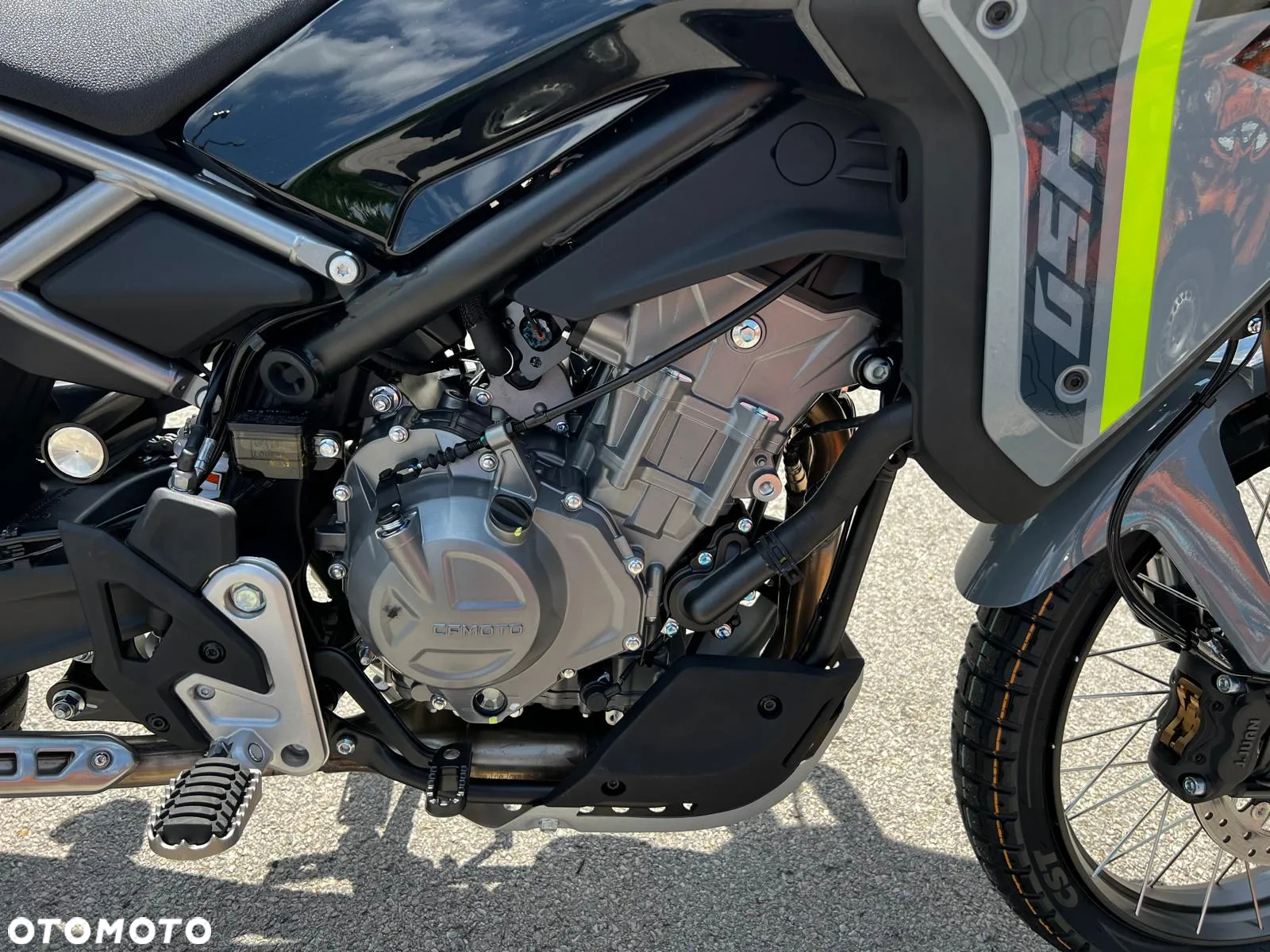 CFMoto MT - 17