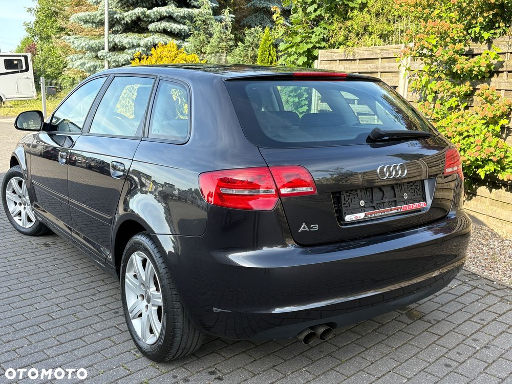 Audi A3 Sportback 1.4 TFSI Ambiente - 8