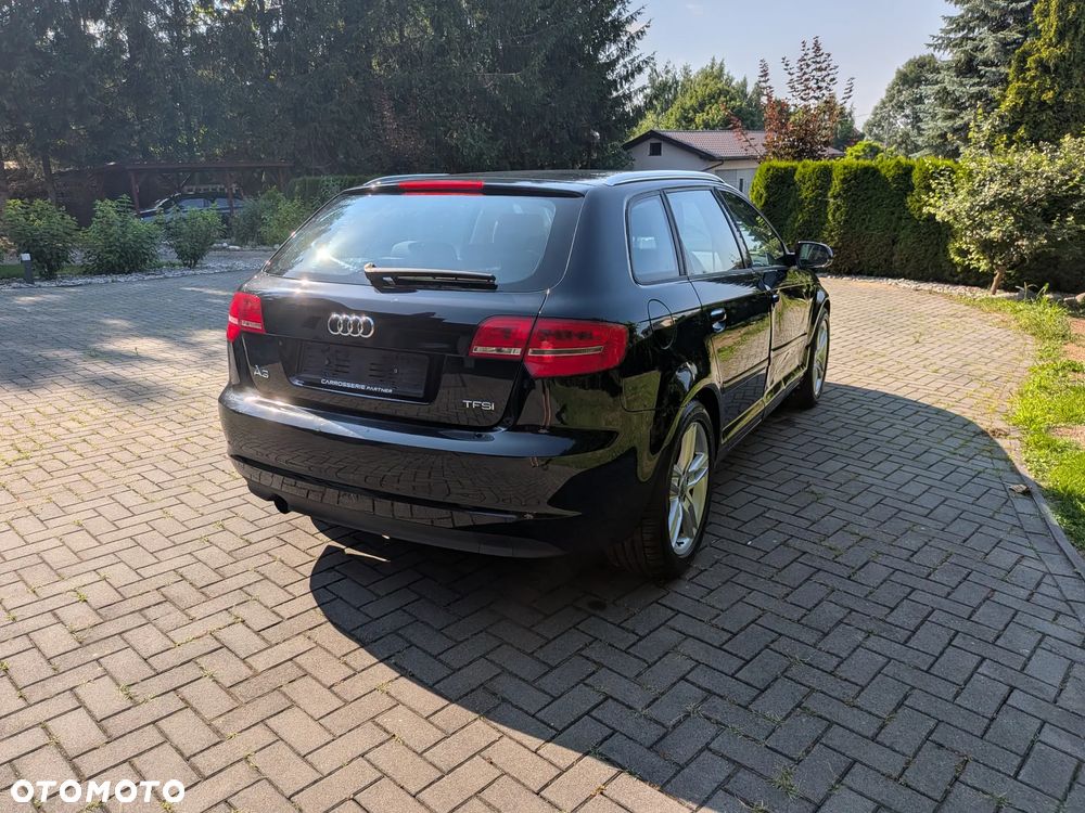 Audi A3 Sportback 1.2 TFSI S tronic Attraction - 4