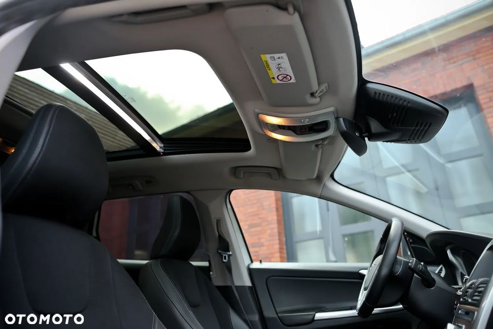 Volvo XC 60 D4 Geartronic Momentum - 23