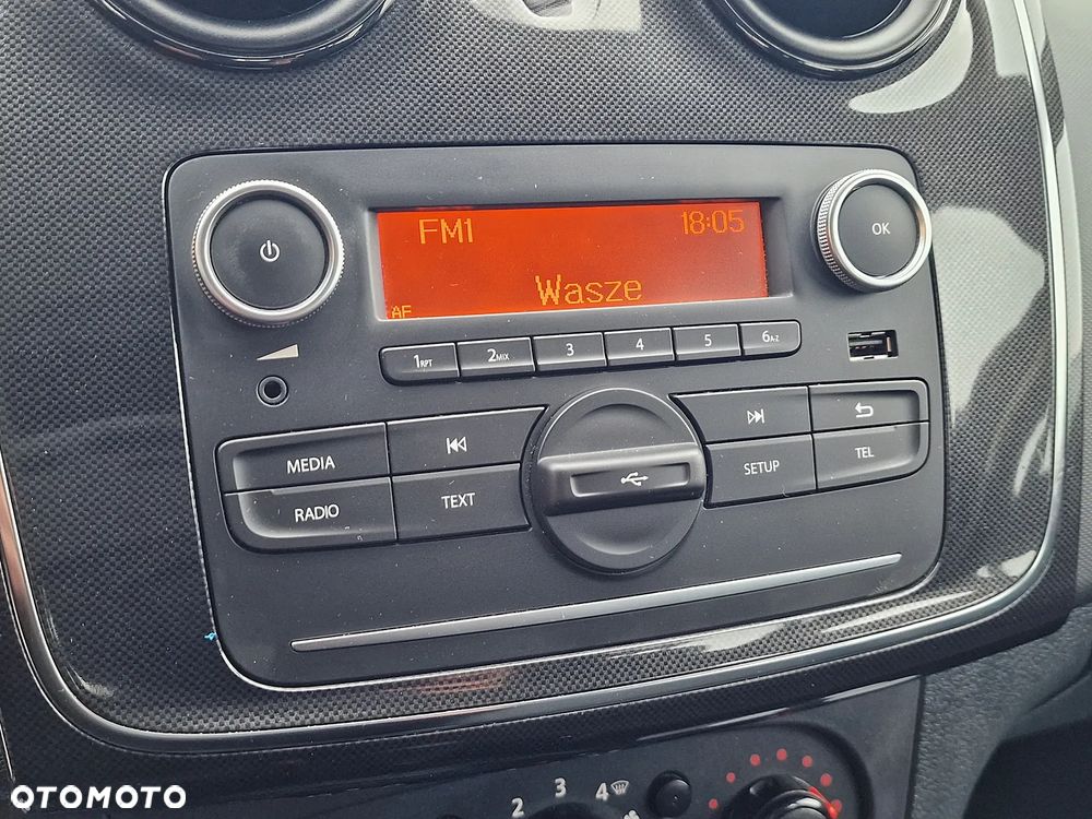 Dacia Logan SCe 75 Essential - 17