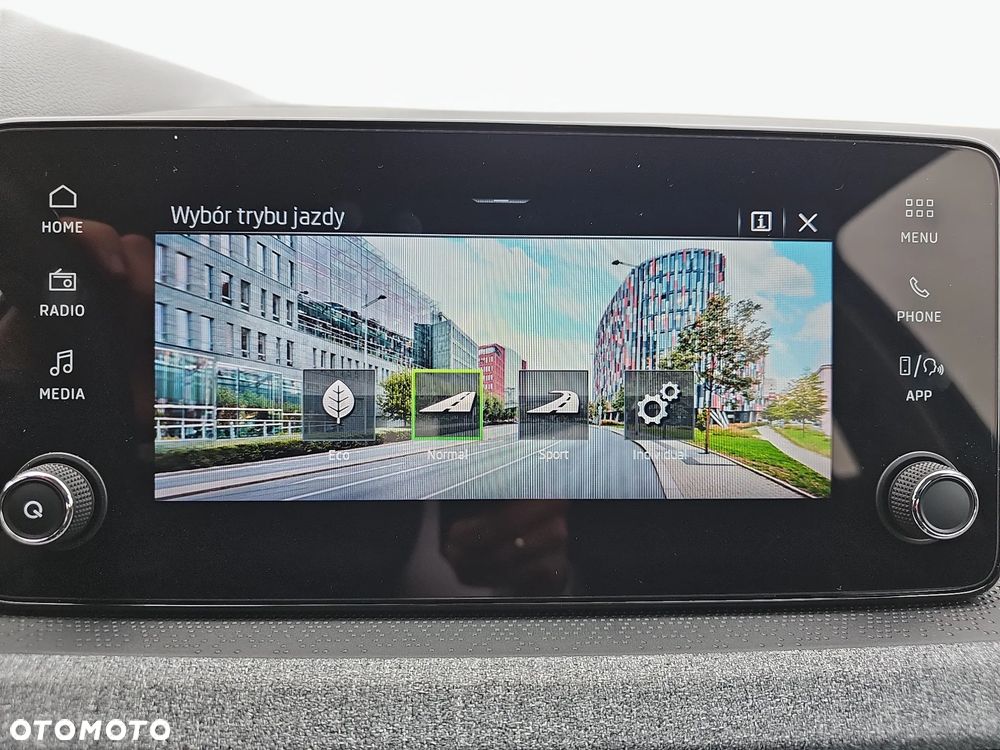 Skoda Kamiq 1.0 TSI Selection DSG - 22