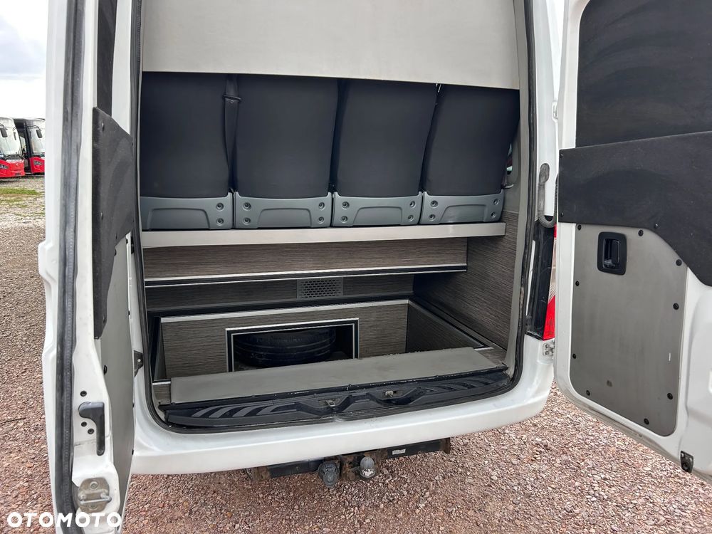 Mercedes-Benz Sprinter 519 - 5
