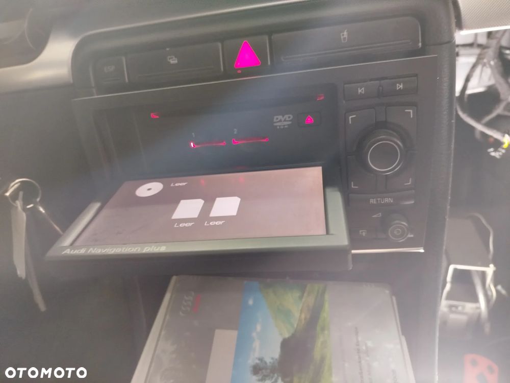 Audi A4 B7 radio nawigacja 2 DIN z kodem - 5