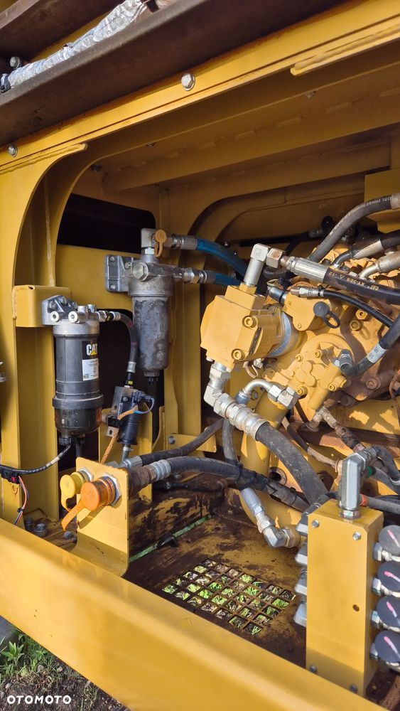 Caterpillar 330 FLN - 15