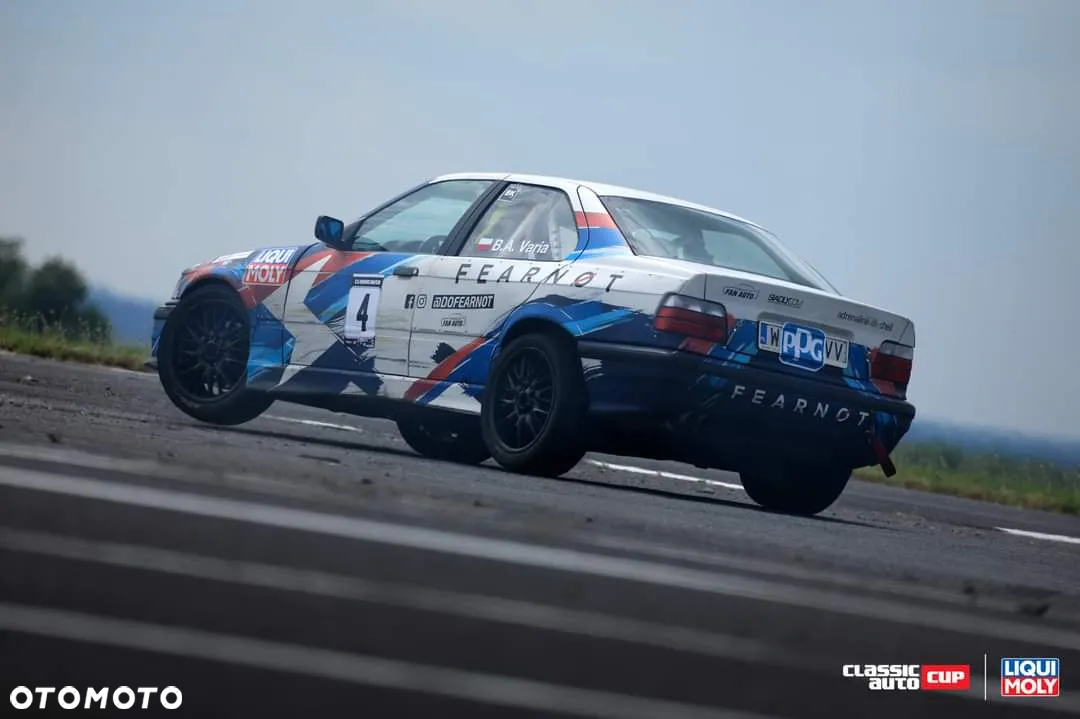BMW Seria 3 320i - 21